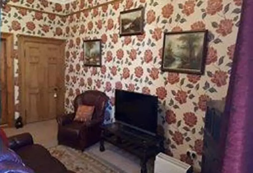 Hotelli Hallgreen Castle