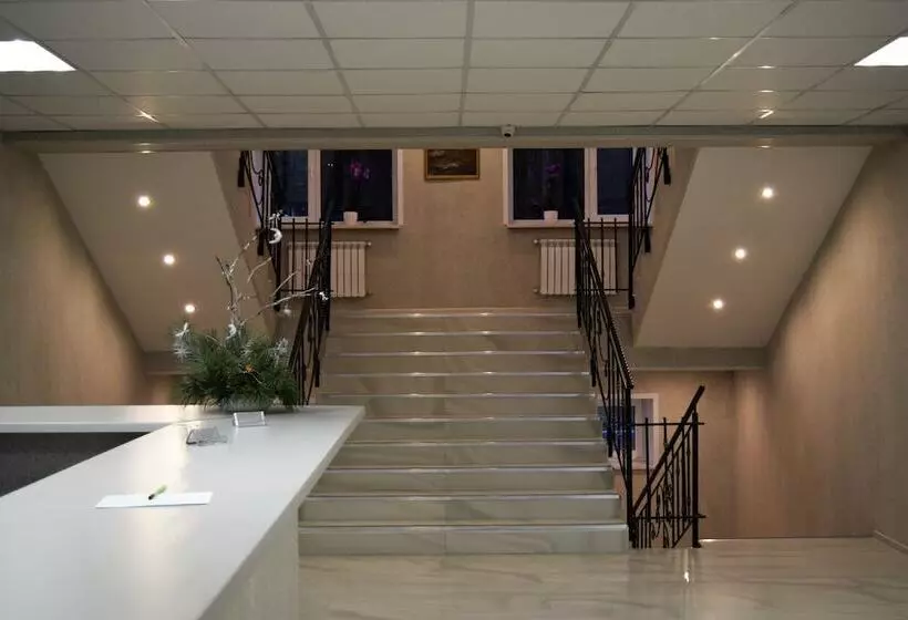 ホテル Iceberg Ugry