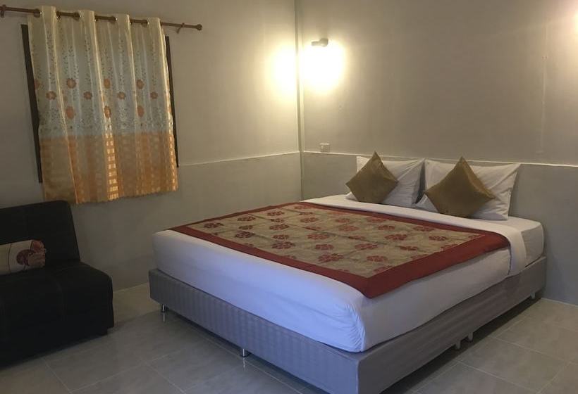 Отель Khao Sok Evergreen House