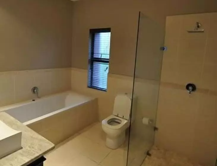 Hotelli Leriba Coastal Golf Lodge