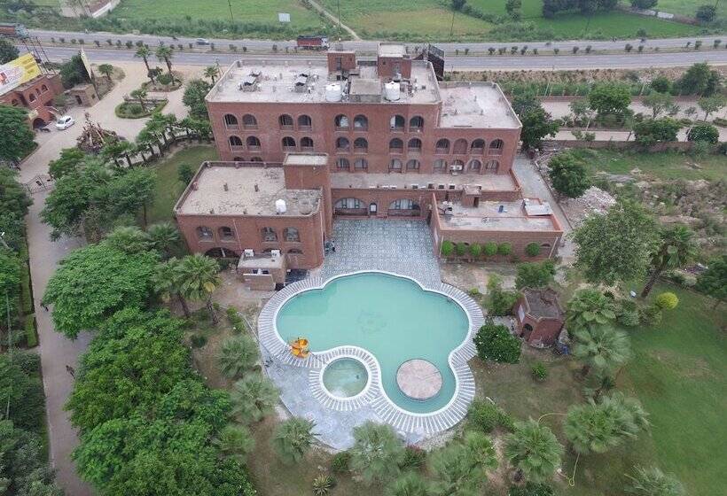 בית מלון כפרי Magsons Resorts