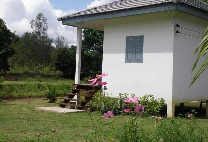 ホテル Norn Nab Dao Rimphu Resort