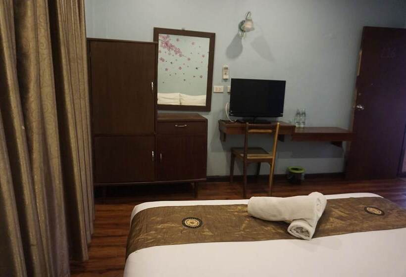 בית מלון כפרי Queens