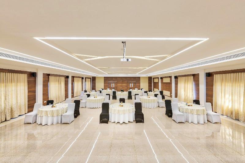 Hotel Sterling Wayanad