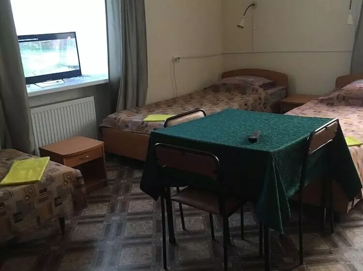 Lesogorskaya Resort   Hostel