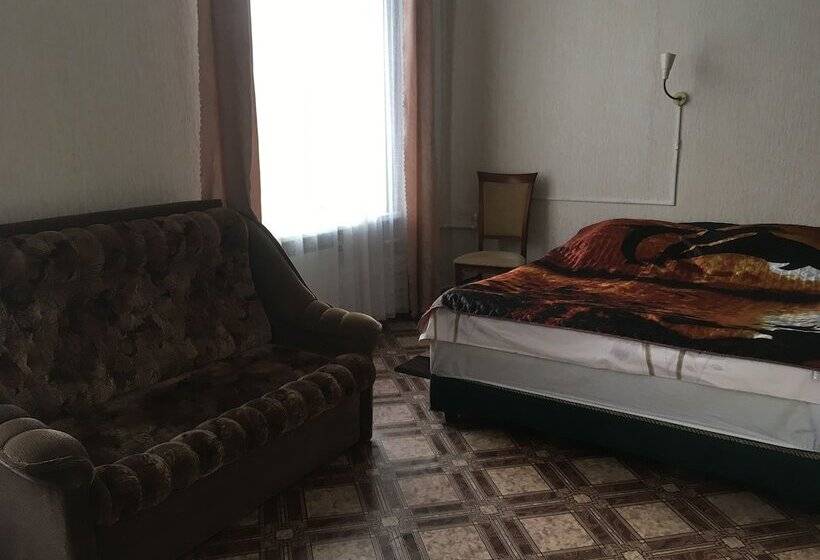 Lesogorskaya Resort Hostel