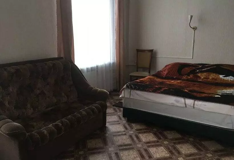 Lesogorskaya Resort   Hostel