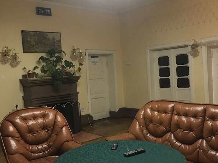 Lesogorskaya Resort Hostel