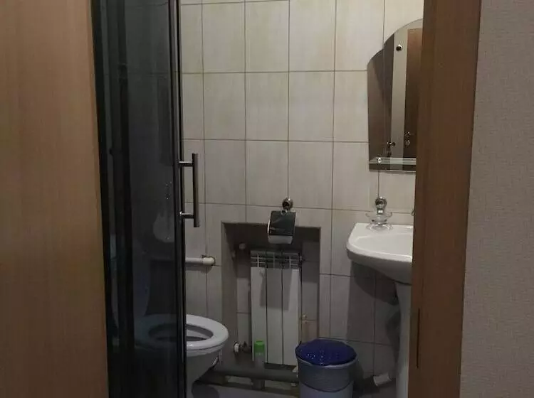 Lesogorskaya Resort   Hostel