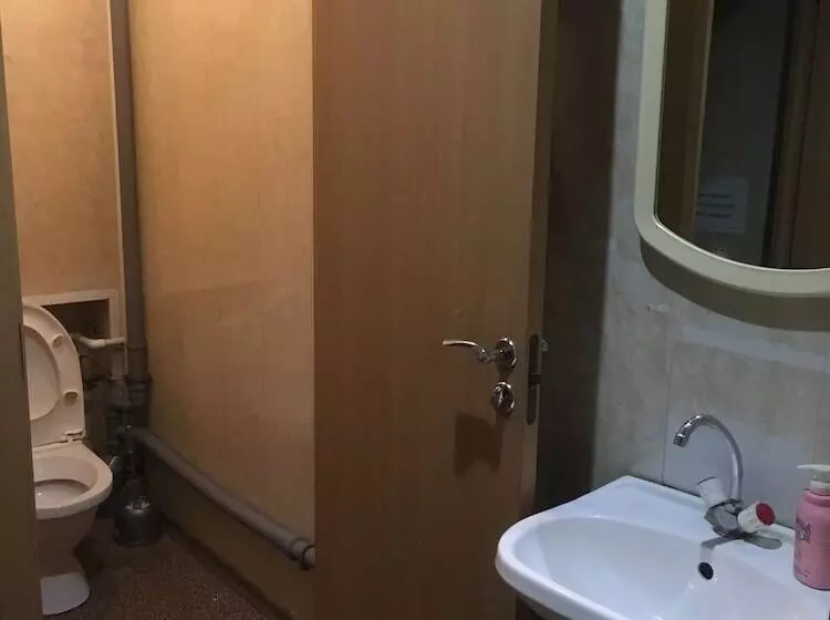 Lesogorskaya Resort   Hostel