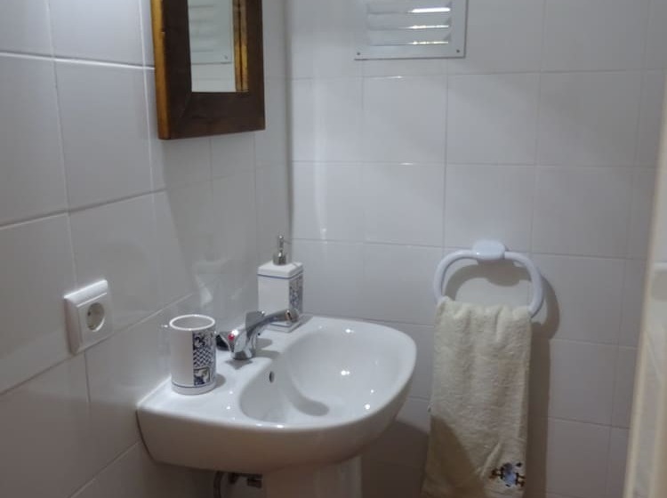 Palheiros Da Ribeira