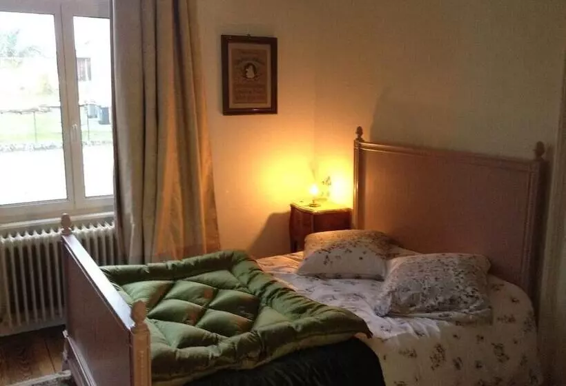 Majatalo L Obsidienne