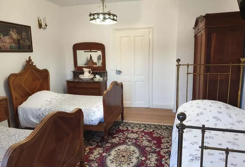 Majatalo L Obsidienne