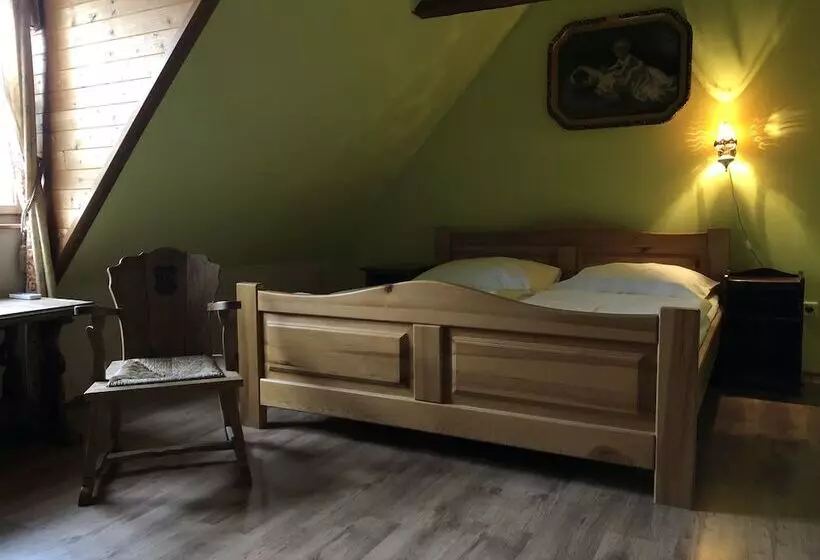 ペンション Penzion Zámek Lešany