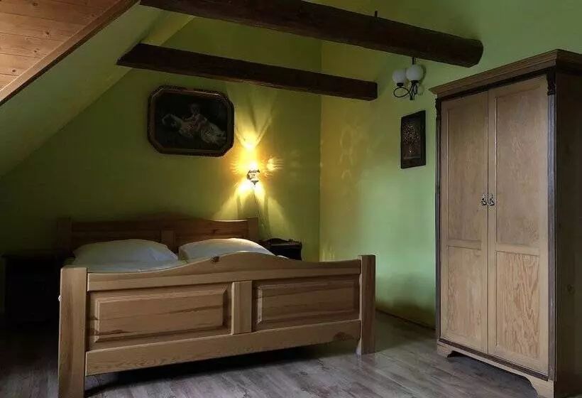 ペンション Penzion Zámek Lešany