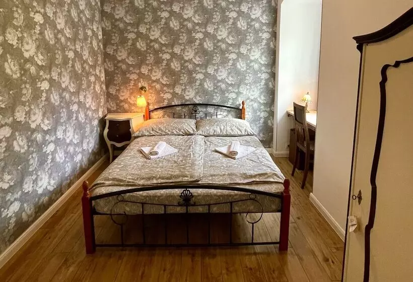 ペンション Penzion Zámek Lešany