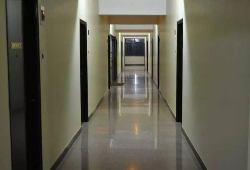 ホテル B M Shree Residency
