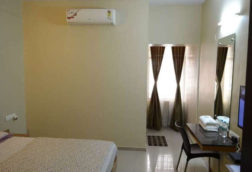 ホテル B M Shree Residency