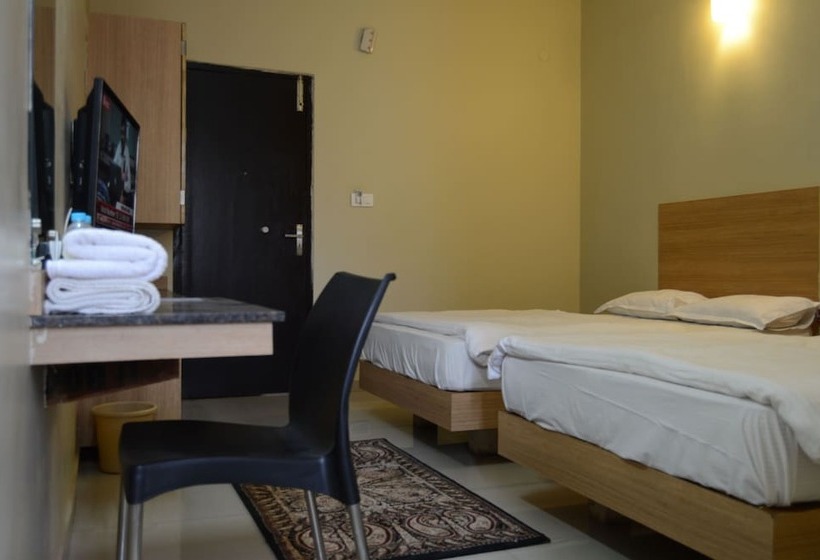 ホテル B M Shree Residency