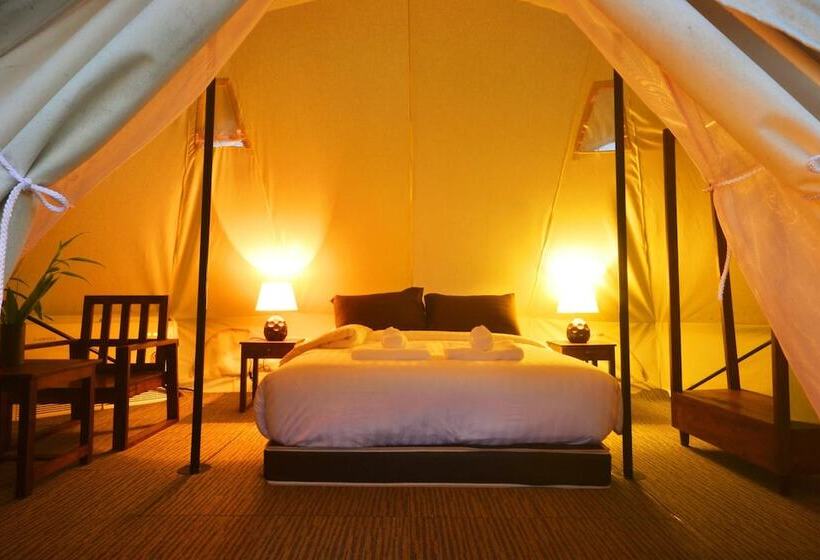 هتل Chiangkhan River Green Hill