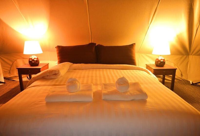 هتل Chiangkhan River Green Hill