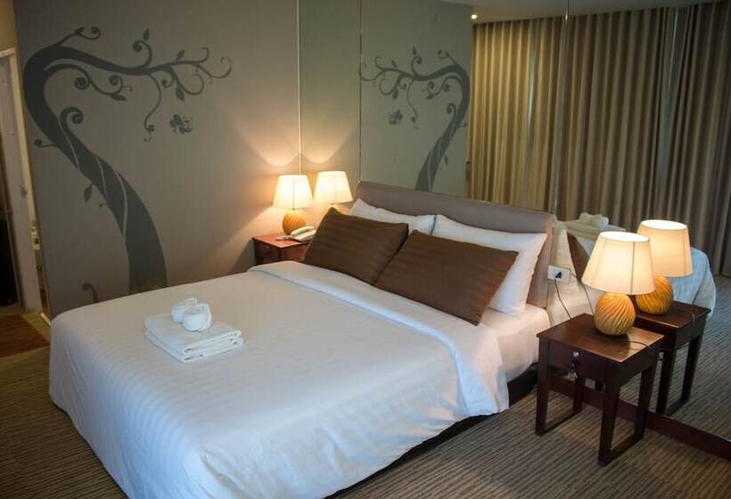 هتل Chiangkhan River Green Hill