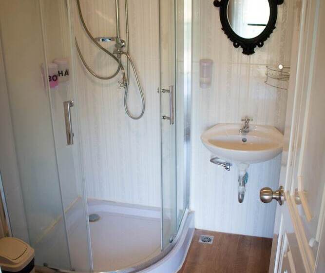 هتل Chiangkhan River Green Hill