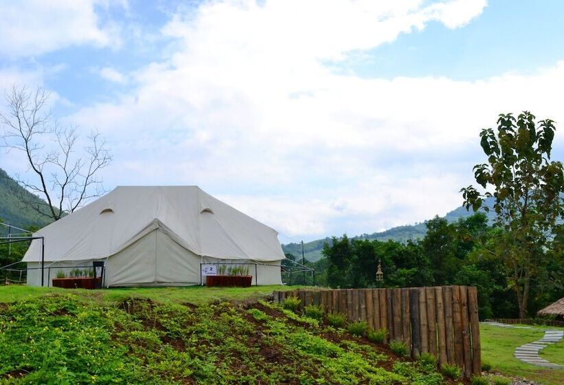 هتل Chiangkhan River Green Hill