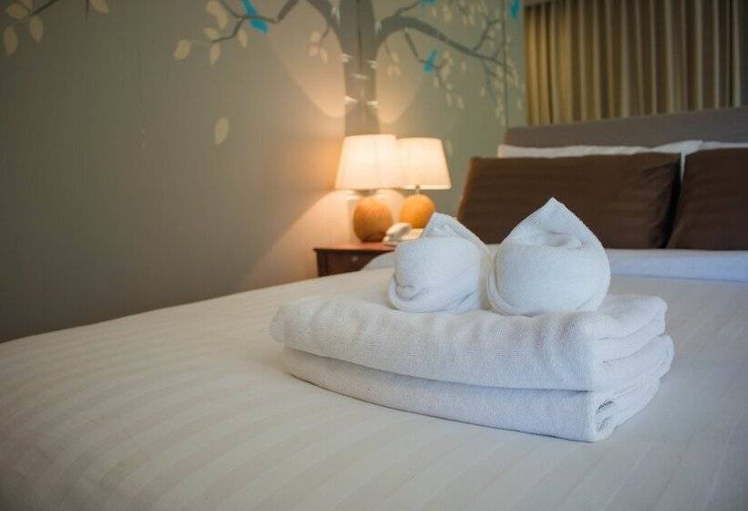 هتل Chiangkhan River Green Hill