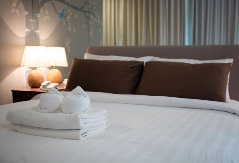 هتل Chiangkhan River Green Hill