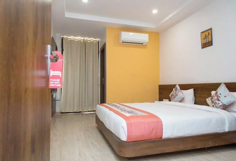 Hotelli Divine Inn By Oyo Rooms