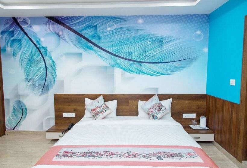 酒店 Divine Inn By Oyo Rooms