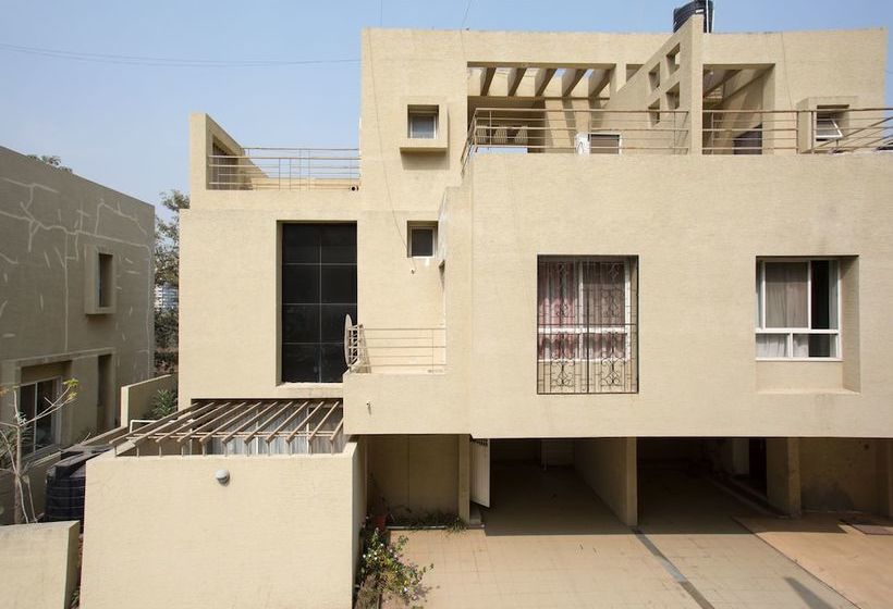 ホテル Ema  Hospitality