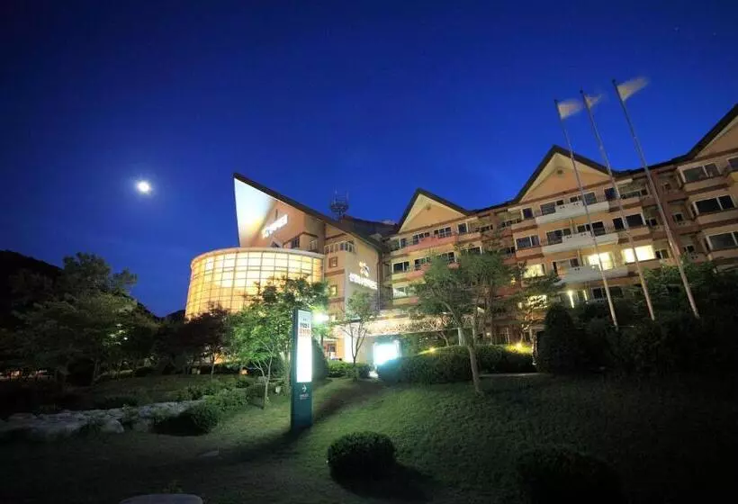 ホテル Hanwha Resort Sanjeong Lake Annecy