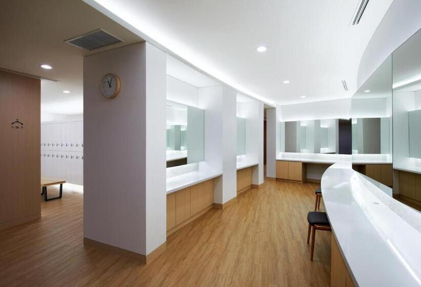 בית מלון כפרי Hanwha Resort Sanjeong Lake Annecy