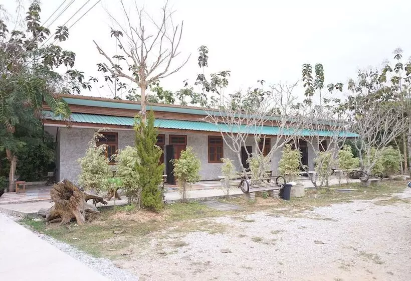 ホテル Khontong Resort