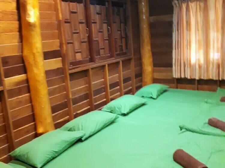 Отель Longgaeng Wang Chompoo