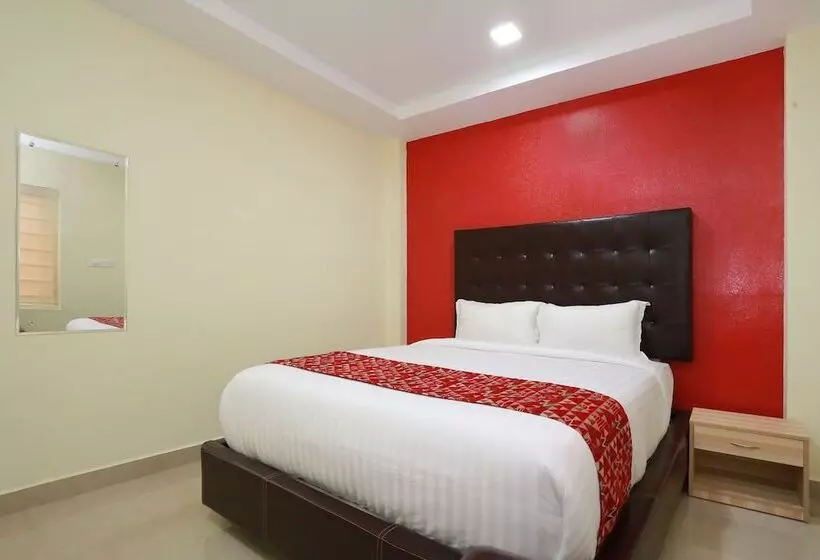 Hotelli Oyo 10149 Noor Residency