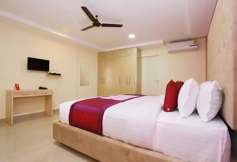 Hotelli Oyo 10149 Noor Residency
