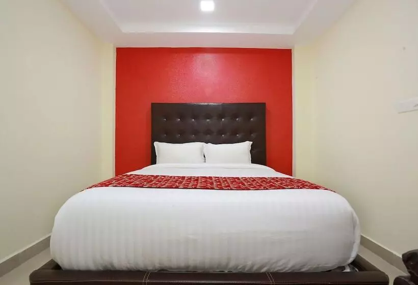 Hotelli Oyo 10149 Noor Residency