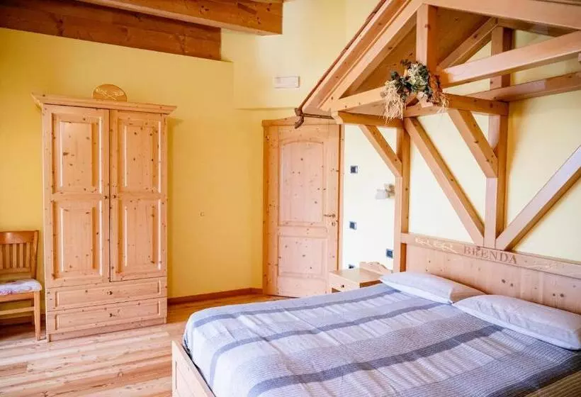 Maaseutuhotelli Agritur Maso Alle Rose B&b E Restaurant