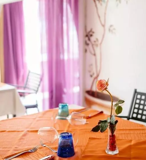 Maaseutuhotelli Agritur Maso Alle Rose B&b E Restaurant