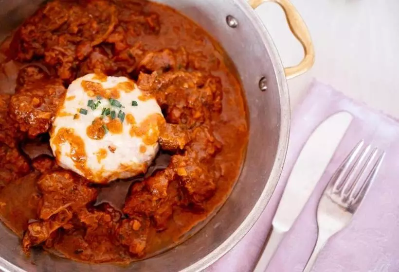 Maaseutuhotelli Agritur Maso Alle Rose B&b E Restaurant