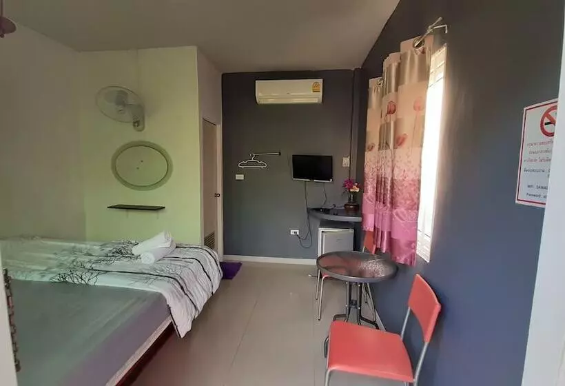 Hotelli Sawansang Nangkeaw Resort