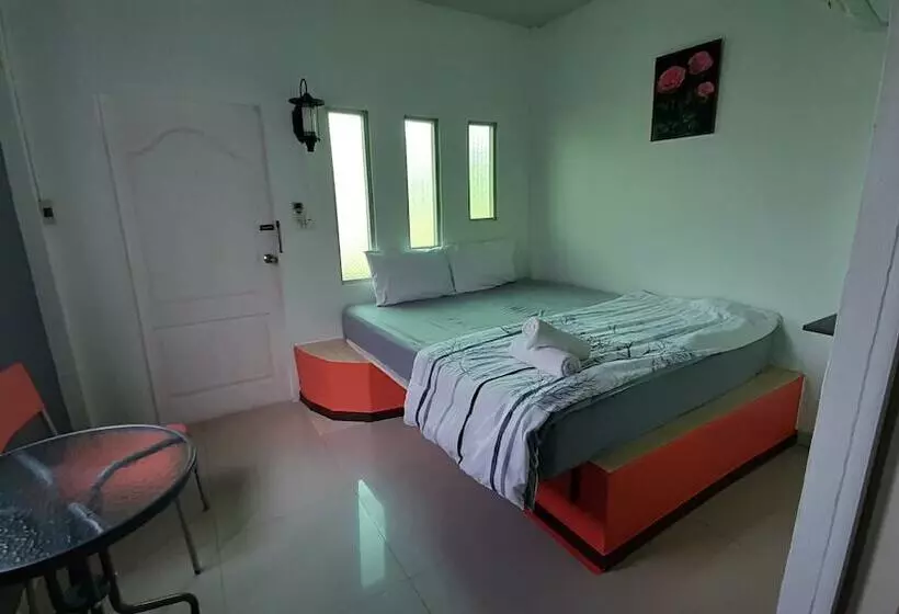 Hotelli Sawansang Nangkeaw Resort