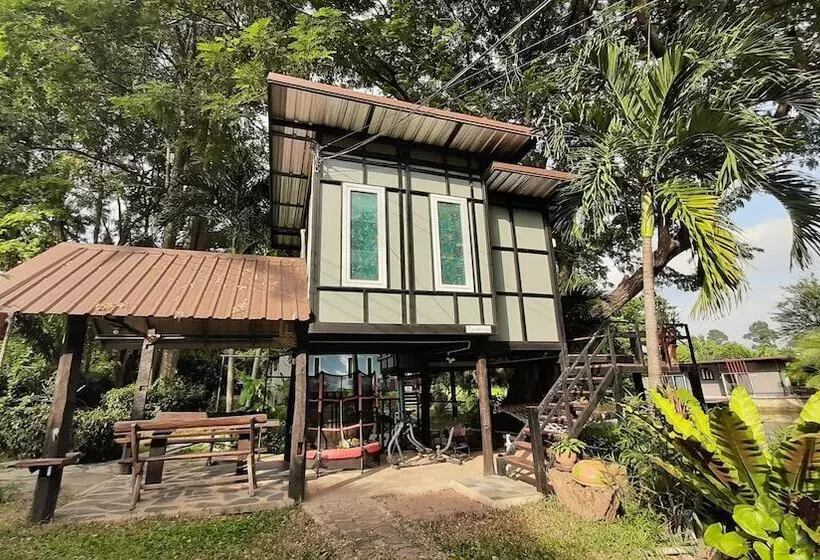 Hotelli Sawansang Nangkeaw Resort