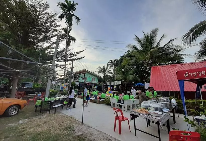 Hotelli Sawansang Nangkeaw Resort