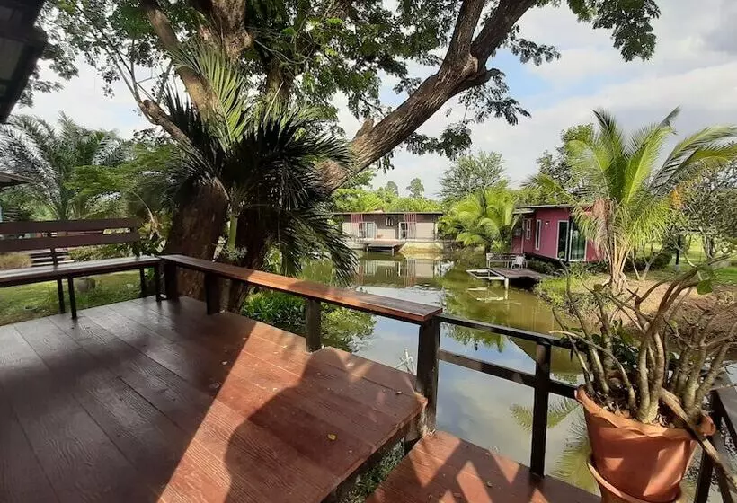 Hotelli Sawansang Nangkeaw Resort