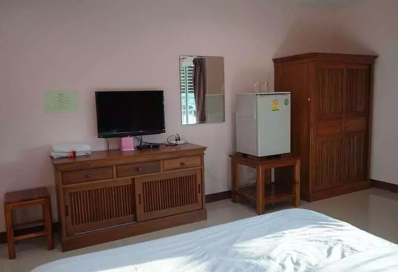 ホテル Thonkla Happyhome