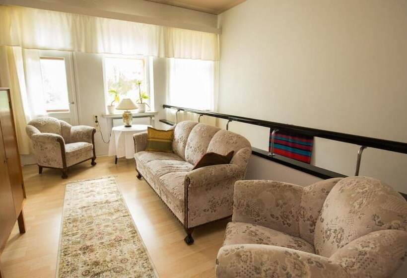 هتل Villa Helleranta